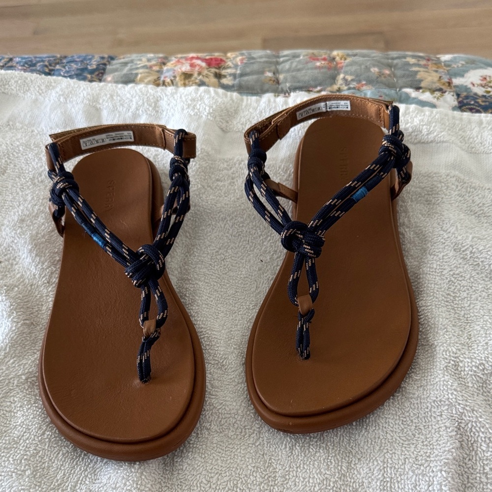 Women's Isla T-Bar Round Toe Sandals Sperry